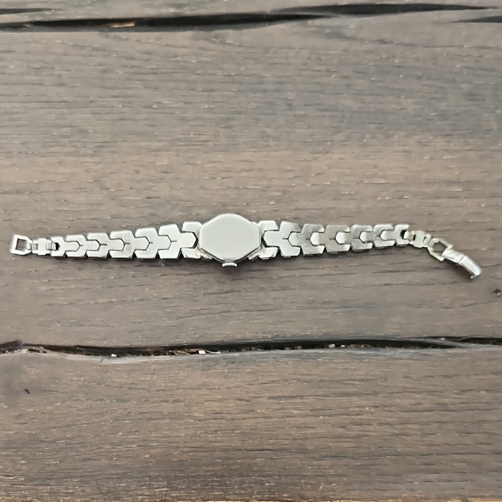 Vintage Geneva Silver-Tone Women's Crystal Link Bracelet Watch - Parts/Repair - Picture 8 of 12